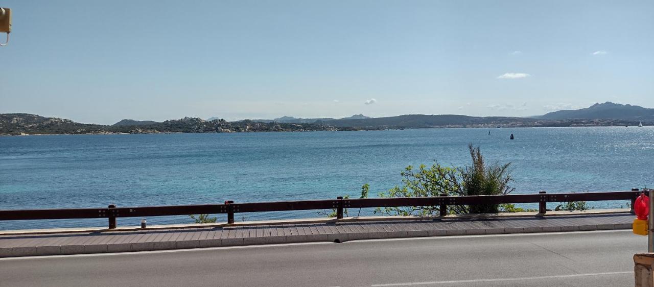 Appartamentino Panoramico...Con Finestra Sul Mare! Ла-Маддалена Экстерьер фото